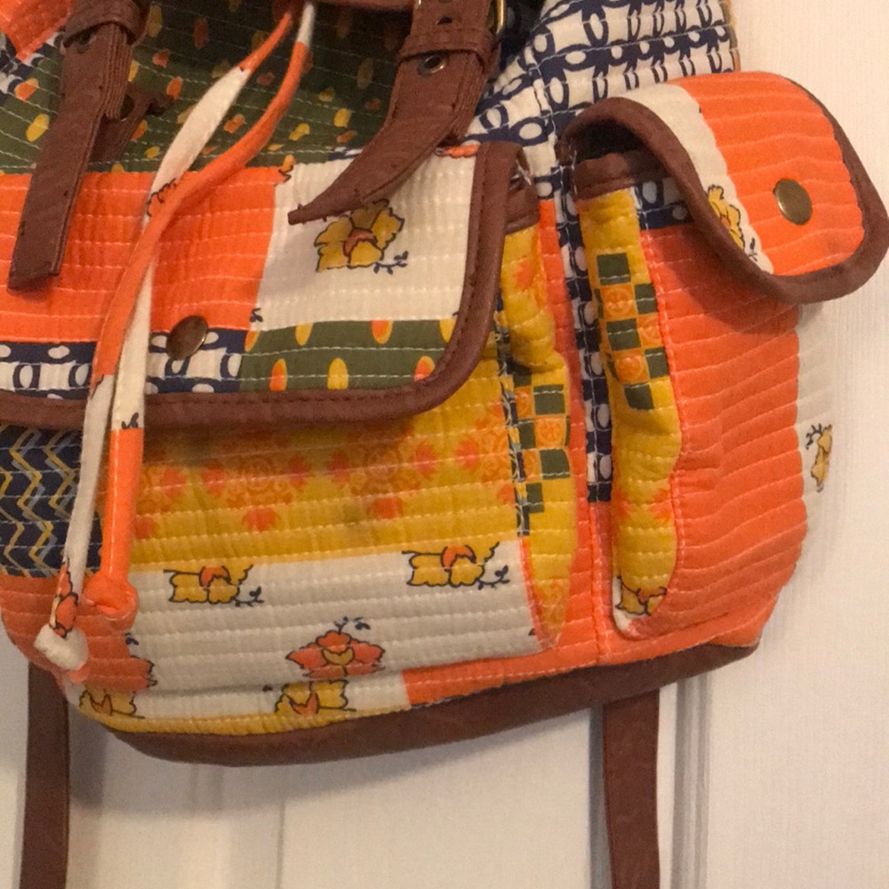 Backpack - Picture 2 of 4
